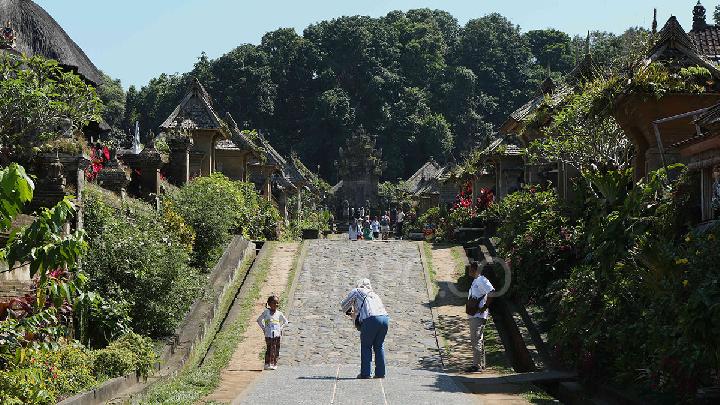bali-siapkan-perda-tabungan-minimal-turis-asing