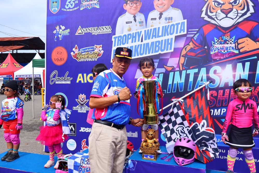 payakumbuh-jadi-magnet-pushbike-nasional,-238-balita-adu-cepat-di-gor-kubu-gadang