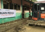BNI Bersihkan Sekolah di Aceh Utara Pascabanjir