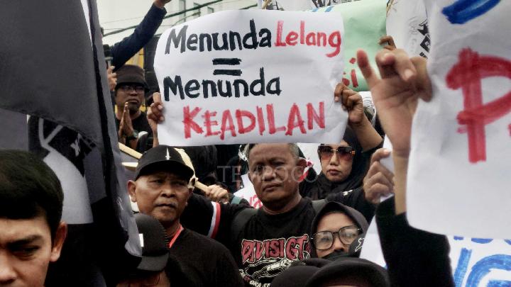eks-buruh-sritex-demo-menuntut-pesangon-dibayarkan