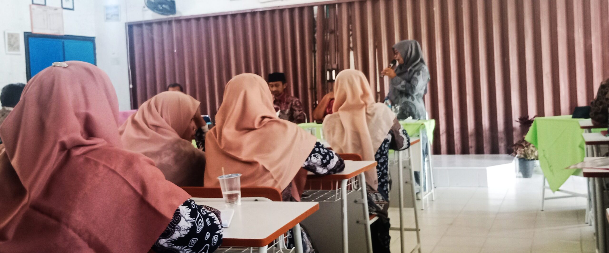 sosialisasikan-zona-berintegritas-wujudkan-wbk-dan-wbbm,-man-3-padang-datangkan-narasumber-dari-kemenag-ri