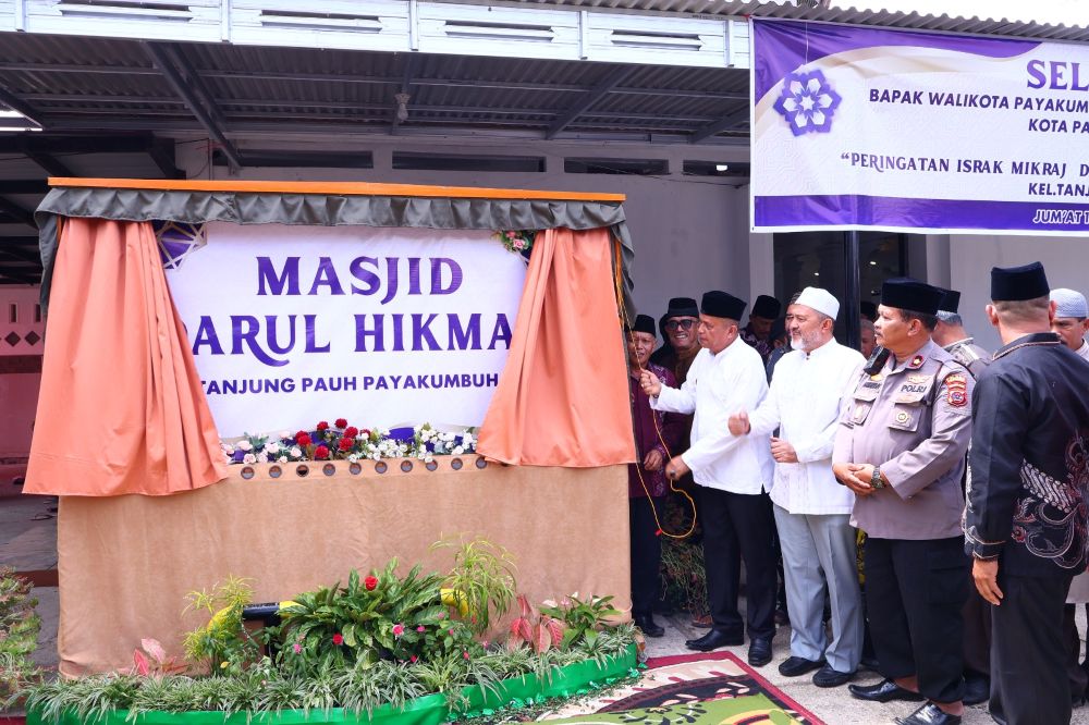 resmikan-masjid-darul-hikmah,-wawako-payakumbuh-ajak-hidupkan-kembali-maghrib-mengaji