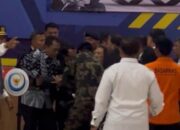 Menteri KKP Pingsan Saat Upacara Korban Pesawat ATR