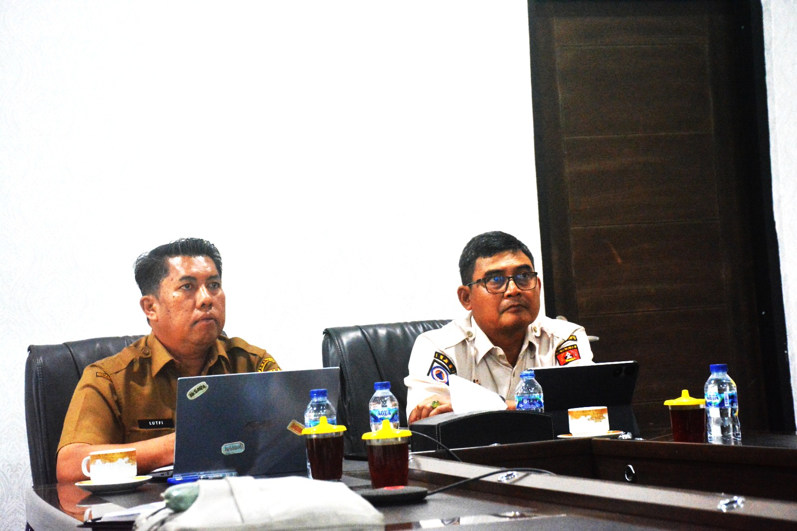rakor-bersama-sestama-bnpb,-pemkab-agam-paparkan-progres-finalisasi-huntara-dan-penyaluran-dth