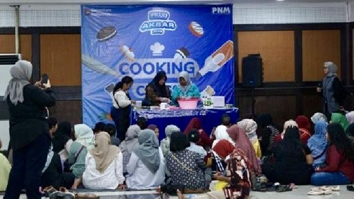pengembangan-kapasitas-usaha-akbar,-cara-pnm-siapkan-umkm-perempuan-sebelum-pembiayaan