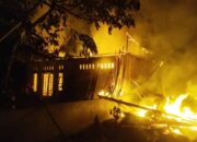 Dua Bangunan Hangus Terbakar di Pasaman Barat