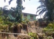 Sungai Berubah Arah, Abrasi Ancam Sekolah dan Rumah