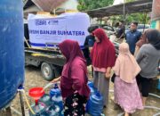 BRI Sigap Salurkan Air Bersih untuk Korban Banjir Padang