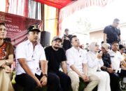 Heal Sumatera Salurkan Bantuan, Raffi Ahmad Serahkan Kunci Huntara