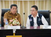 Agam Terima Solar dari Sampah Plastik Olahan UNP