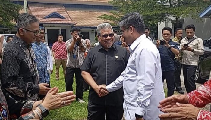 Kemenaker Bangun Sumbar: Pelatihan, Modal, dan Pemulihan Ekonomi