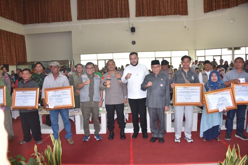 kota-padang-terima-rp4,53-miliar-bantuan-rumah-rusak-pascabencana