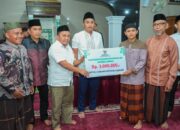Pemprov Sumbar Salurkan Hibah, Masjid Raya Padang Japang Terima