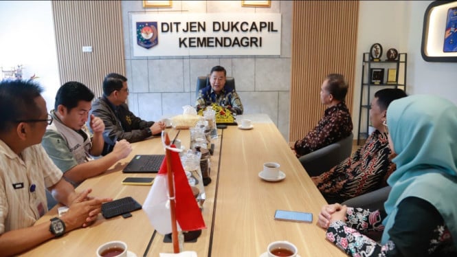 masyarakat-banyumas-dan-depok-bersiap-masuk-era-administrasi-digital