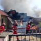 kebakaran-hanguskan-4-petak-rumah-di-andalas-padang,-kerugian-rp800-juta