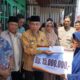 pemko-padang-serahkan-bantuan-sosial-bagi-korban-kebakaran-surau-gadang