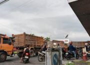 Isu Stok Menipis, Warga Medan Serbu SPBU