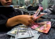 Rupiah Melemah, Harga Minyak Dunia Jadi Pemicu Utama