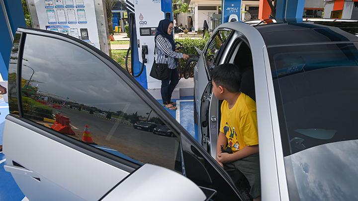 kementerian-pu-sediakan-189-spklu-di-rest-area-tol