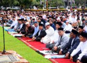 Agam: Ribuan Warga Salat Id, Eratkan Silaturahmi