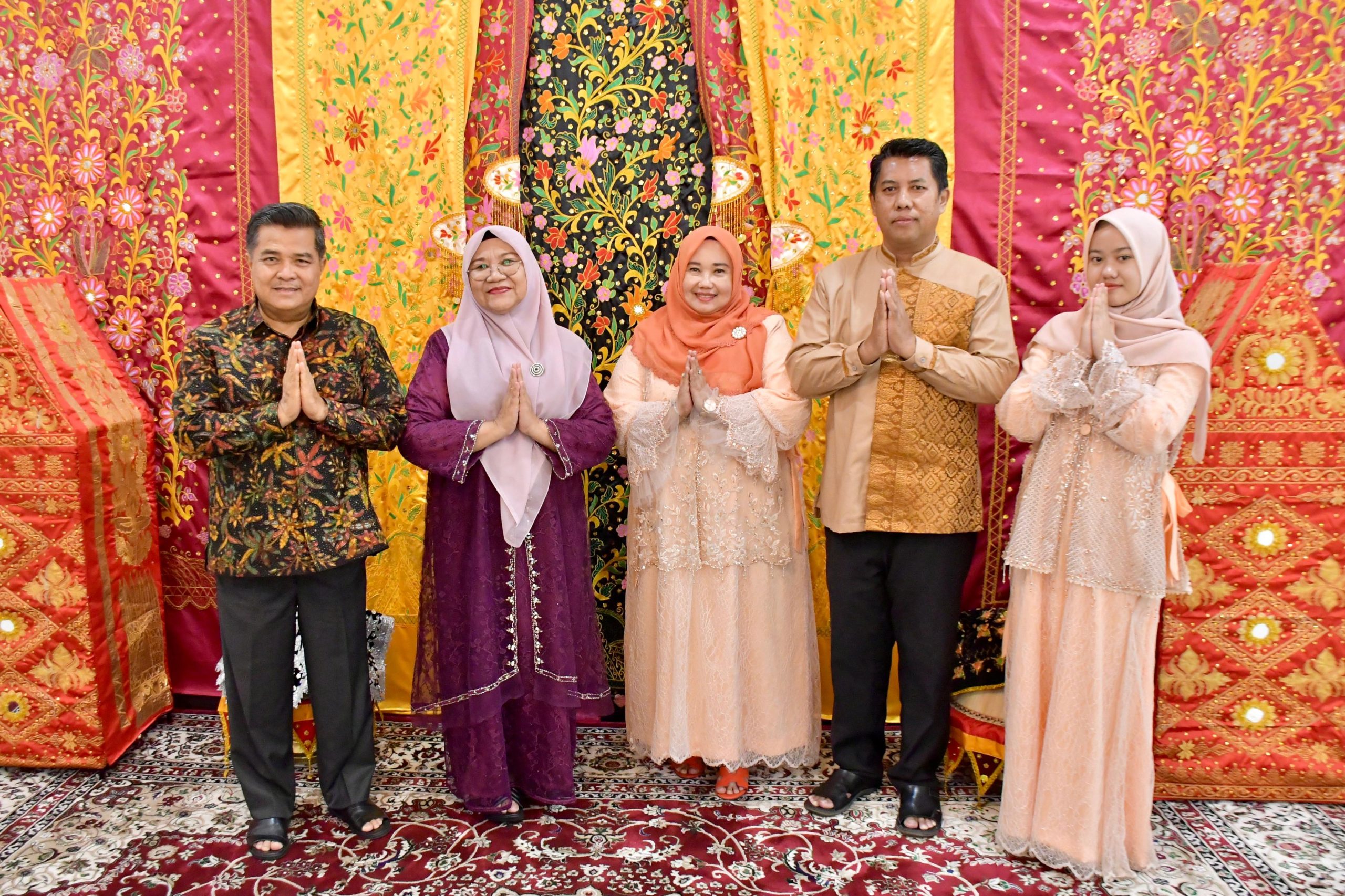 usai-shalat-ied,-bupati-gelar-jamuan-dengan-kepala-opd-pemkab-agam