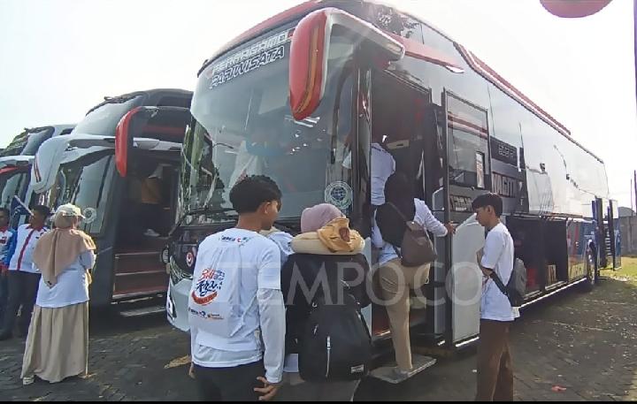 bpkh-berangkatkan-2.700-pemudik-balik-ke-perantauan