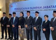 Friderica Widyasari Dewi Lantik Anggota Dewan Komisioner OJK Baru