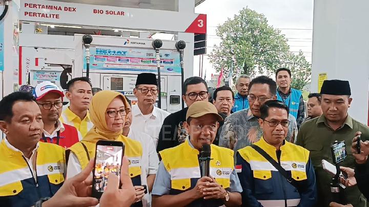 bahlil:-stok-bbm-aman-di-tengah-situasi-geopolitik-global
