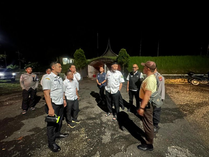 bts-baru-sitinjau-lauik,-gubernur-mahyeldi-pastikan-konektivitas-dan-respons-darurat