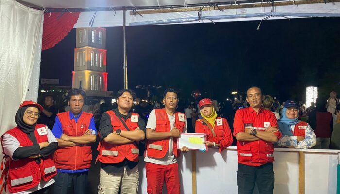 PMI Bukittinggi Berikan Layanan Kesehatan bagi Puluhan Wisatawan Lebaran