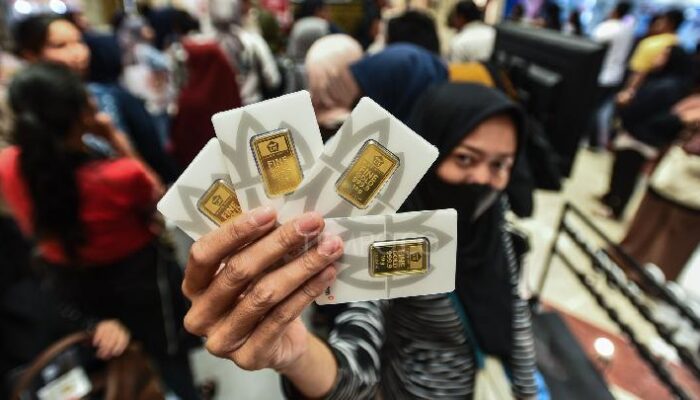 Bank Mega Syariah Sarankan Strategi Akumulasi Emas Saat Koreksi