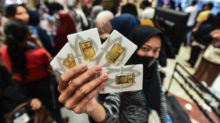 fluktuasi-harga-emas-jadi-peluang-beli-saat-turun-sementara