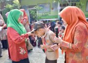 Bunda Literasi Agam Ajak Siswa Tingkatkan Kualitas Melalui Membaca