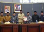 DPRD Padang Sahkan LKPJ Wali Kota untuk Evaluasi Pembangunan