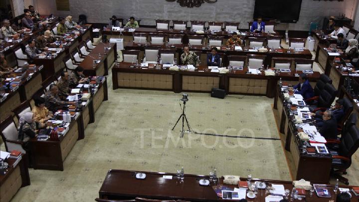 gubernur-bi:-ruang-menurunkan-suku-bunga-semakin-tertutup