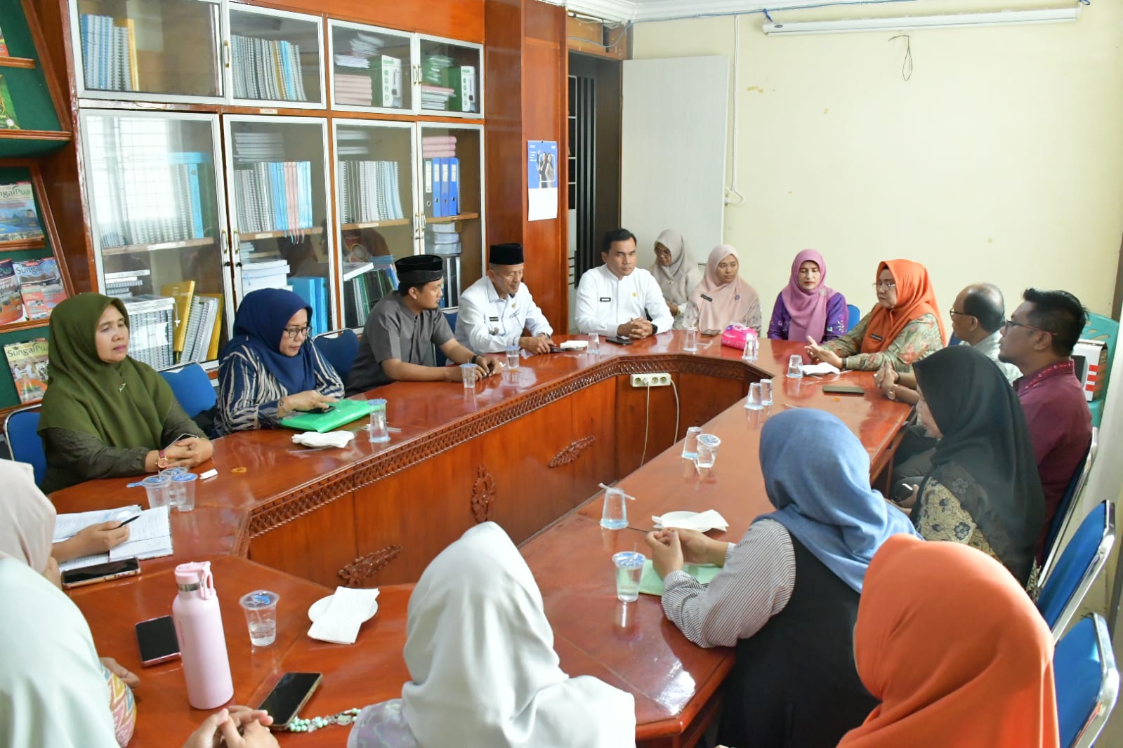 ny-merry-benni-warlis-mantapkan-kesiapan-pkk-sungai-pua-hadapi-lomba-tingkat-provinsi