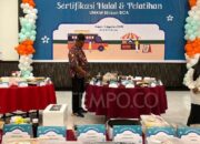 BPJPH Terapkan Wajib Sertifikasi Halal Sektor Logistik Mulai 2026