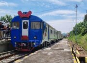 KA Batara Kresna Tertemper Motor di Solo