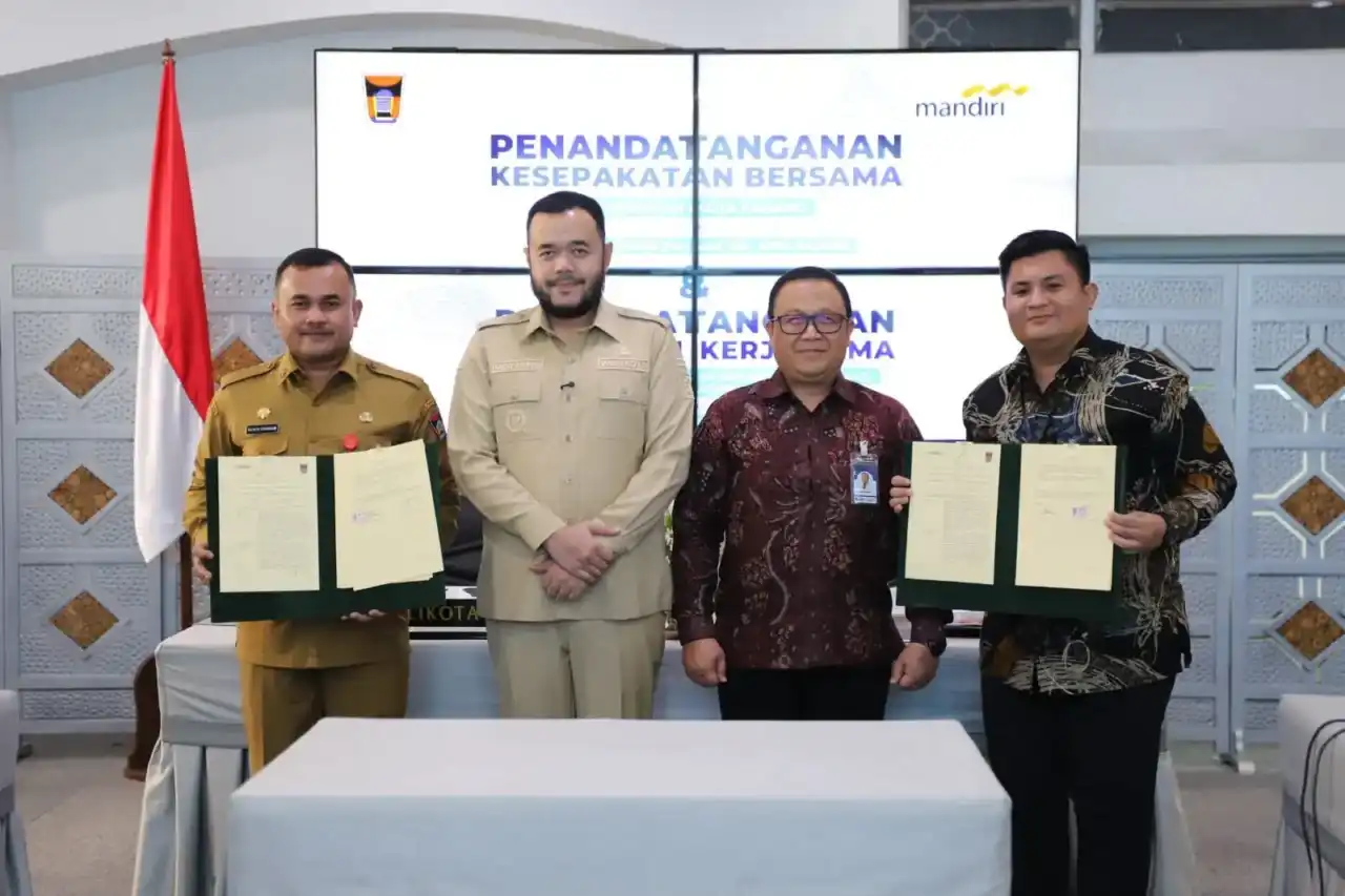 pemko-padang-dan-bank-mandiri-teken-kesepakatan-layanan-perbankan-di-pemerintahan