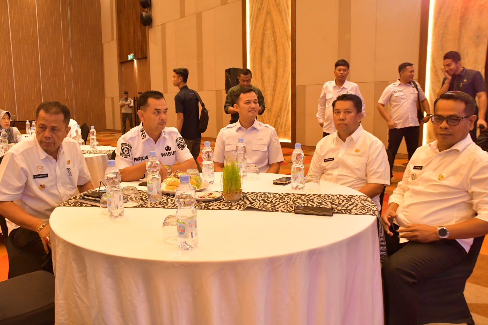 hadiri-pelantikan-dpw-gapembi-sumbar,-bupati-agam-:-beri-dampak-positif,-dukungan-bersama-menentukan