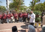 Fadly Amran Lepas 312 Mahasiswa UNES Tugas Lapangan