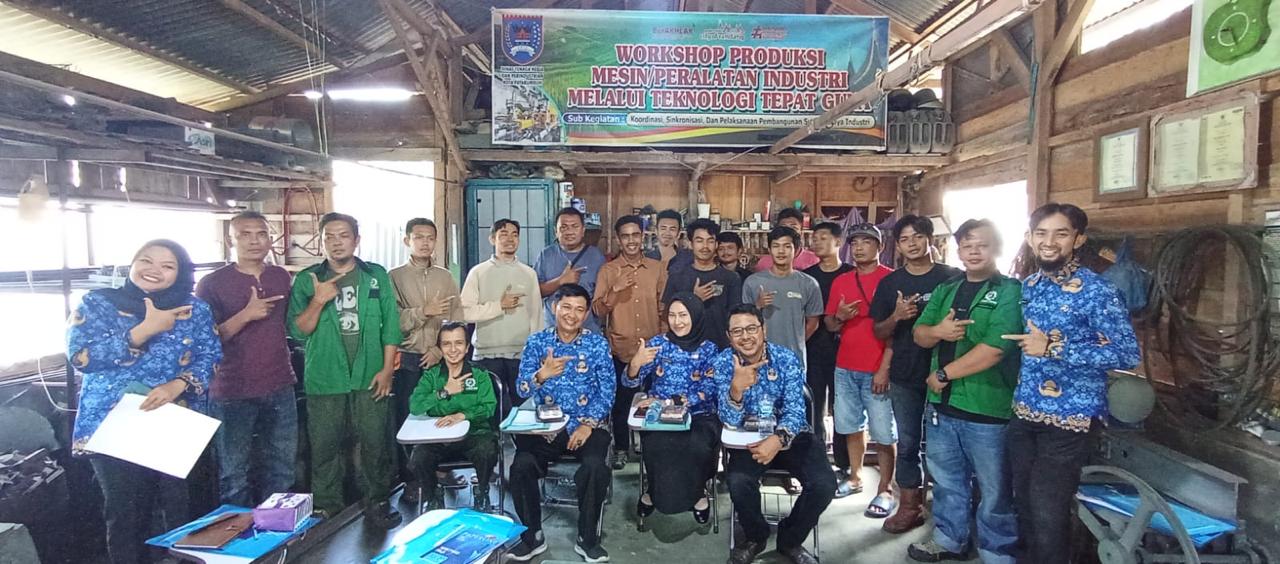 dorong-solusi-sampah-dari-hulu,-disnakerperin-payakumbuh-latih-ikm-produksi-mesin-pengolahan-sampah-organik