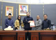 DPRD Padang Buka Masa Sidang III, Pemko Siap Bersinergi