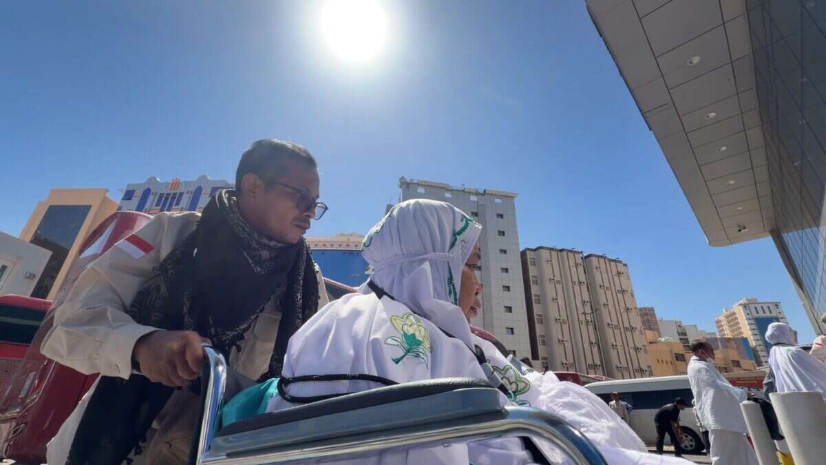 Kementerian Haji dan Umrah memastikan seluruh jemaah haji reguler Indonesia yang sebelumnya berada di Madinah kini telah tiba di Makkah.