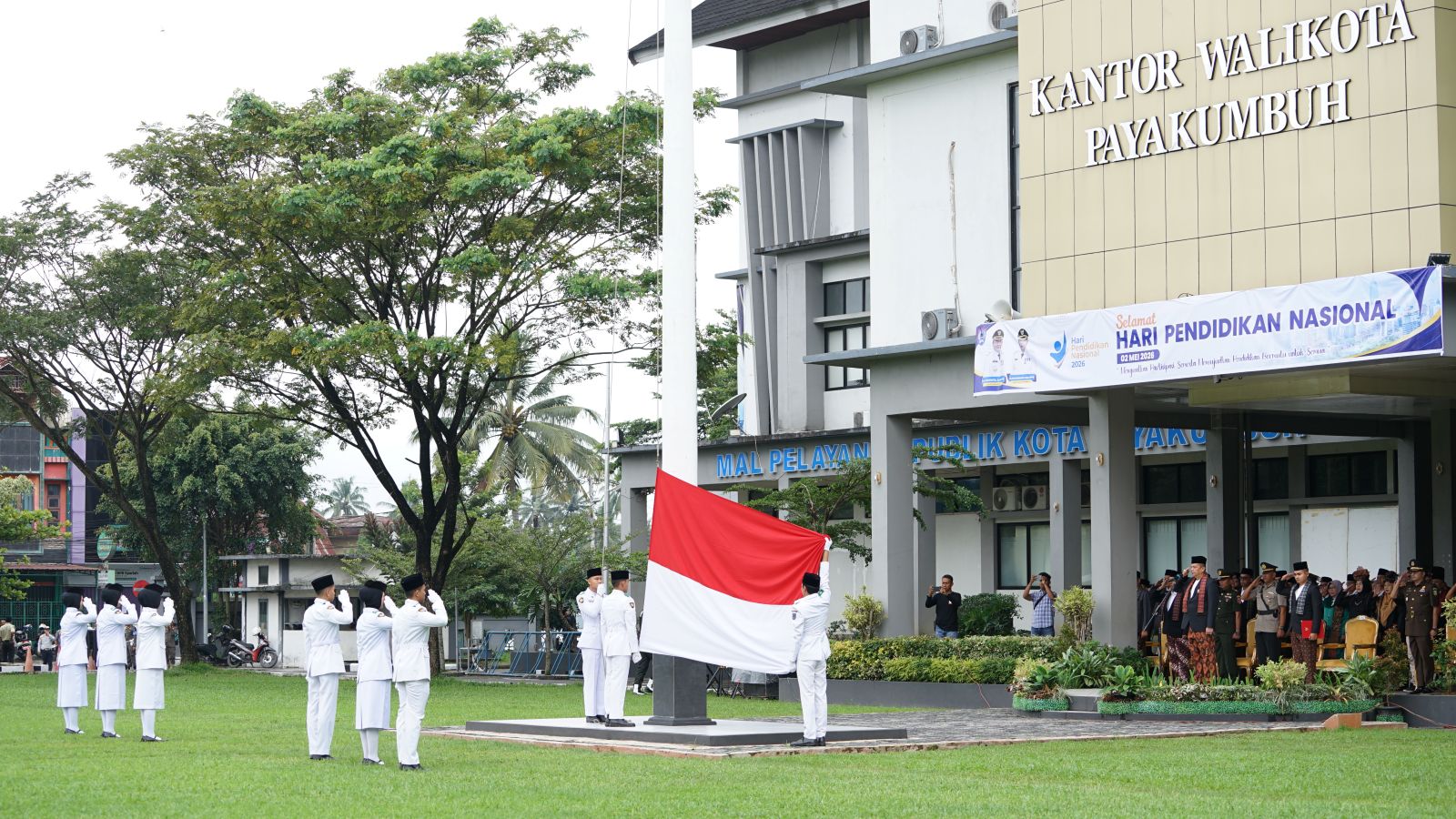 wawako-elzadaswarman:-hardiknas-2026-jadi-pijakan-penguatan-pendidikan-berkelanjutan-di-payakumbuh