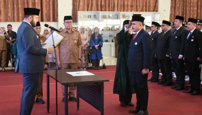Wali Kota Padang Lantik Sekda dan 11 Pejabat Tinggi