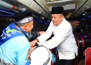 Wakil Wali Kota Payakumbuh Lepas 175 Jemaah Haji