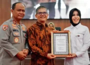 Kapolda Sumbar Kuliah Umum dan Tanam 300 Pohon di UIN Padang