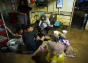 Bupati Tanah Datar Tinjau Dampak Banjir di Lintau Buo