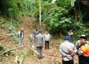 BNPB Salurkan Bantuan Darurat untuk Tanah Datar